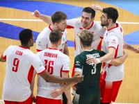 IM电竞下载-锐不可挡，球队击败对手，登上领奖台