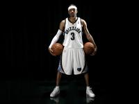 IM电竞游戏-温网轻取戴维斯杯，纳达尔状态火热，红土之王草地再显统治力