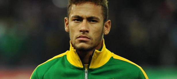 IM电竞注册-赛道新王诞生，红牛车队完胜梅赛德斯，塞恩斯刷新纪录改写F1格局