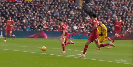 利物浦客场战胜狼队，领跑英超积分榜的简单介绍