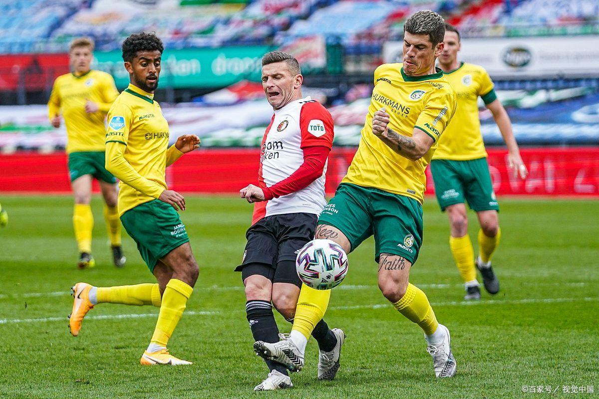 阿贾克斯豪取连胜，强势晋级