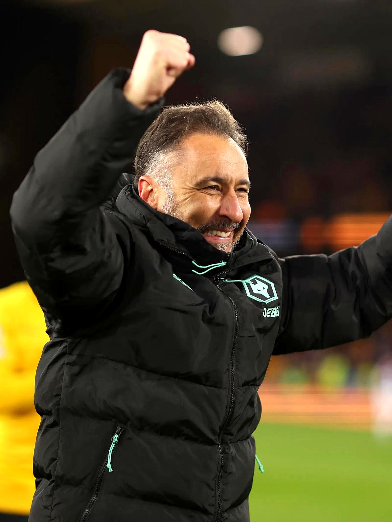 狼队客场逆转战胜，英超排名继续攀升