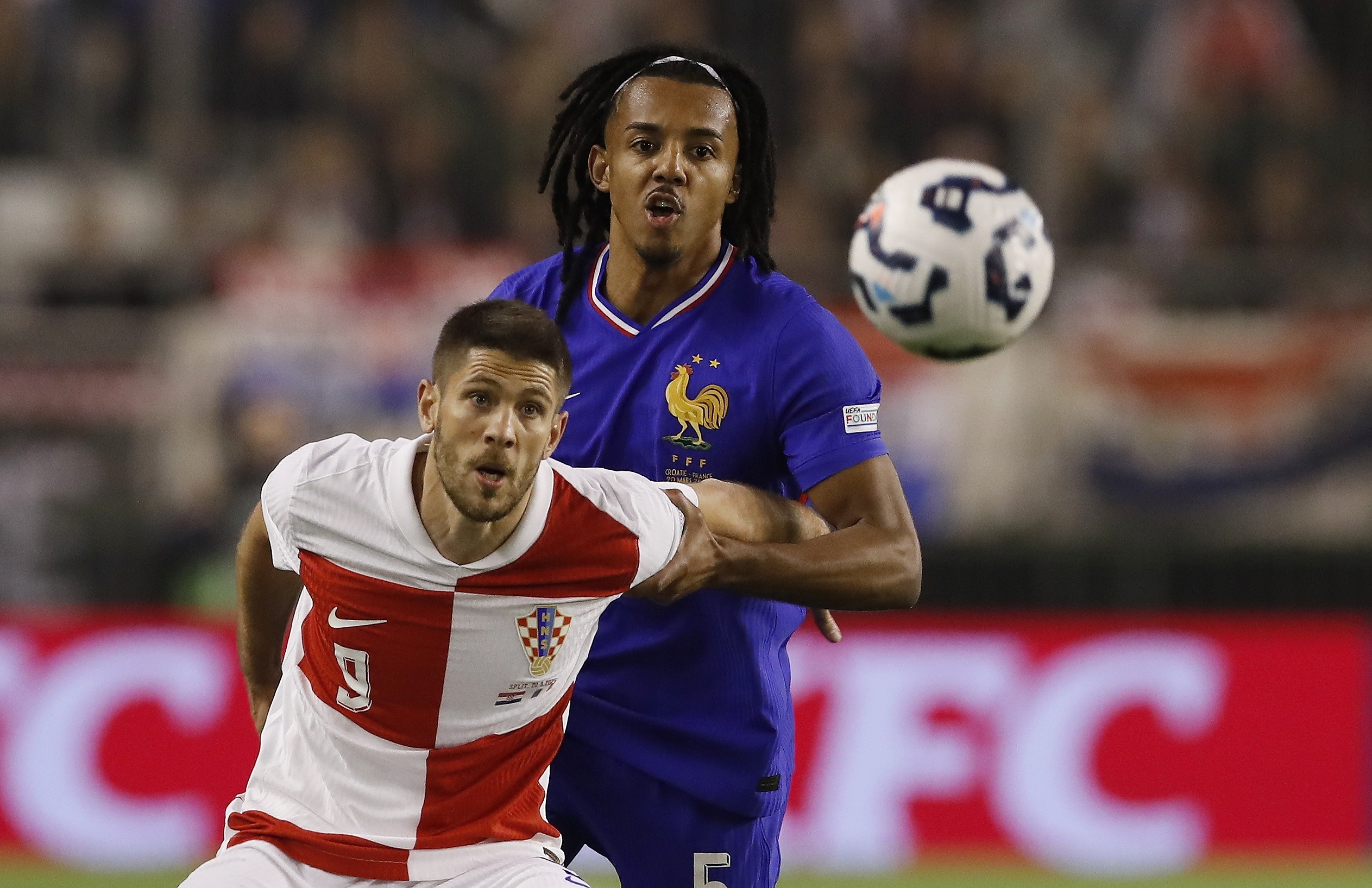 克罗地亚队在欧国联比赛中表现抢眼，晋级四强