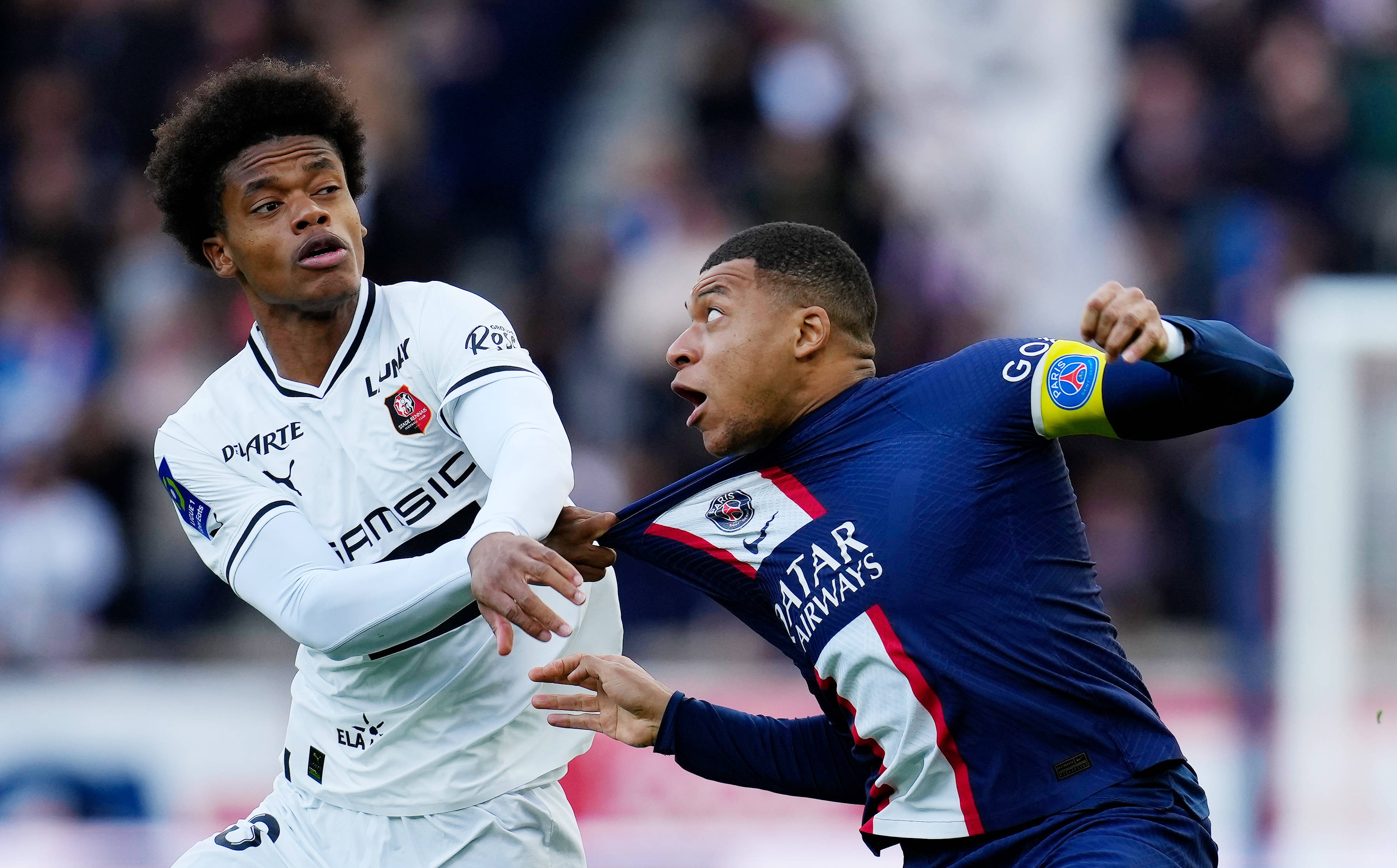 包含巴黎圣日耳曼对决曼城:野心勃勃的词条 包含巴黎圣日耳曼对决曼城:野心勃勃的词条