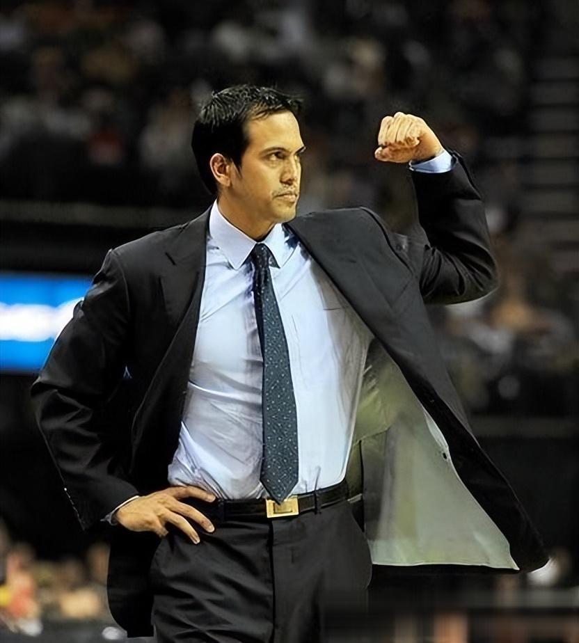 热火队教练组调整战术,球员状态大增 热火队教练组调整战术,球员状态大增