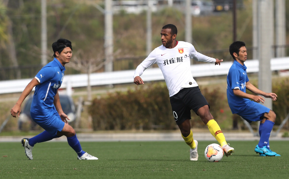 关于桑德豪森全队发挥出色,大胜对手取得胜利的信息 关于桑德豪森全队发挥出色,大胜对手取得胜利的信息