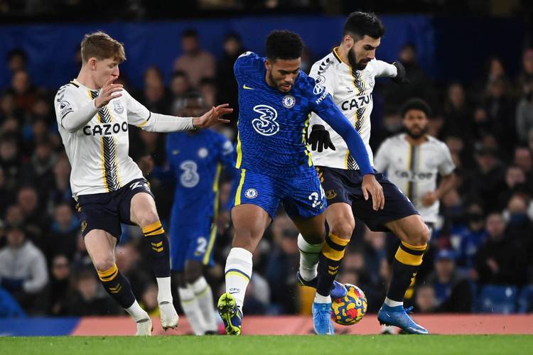 巴西险胜切尔西，马尔基尼奥斯统治全场的简单介绍