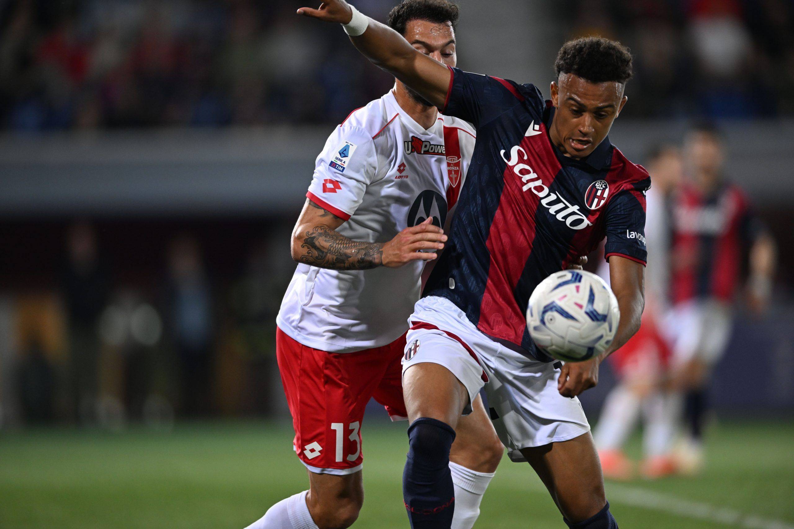 包含博洛尼亚主场不敌热那亚，遭遇不胜苦战的词条