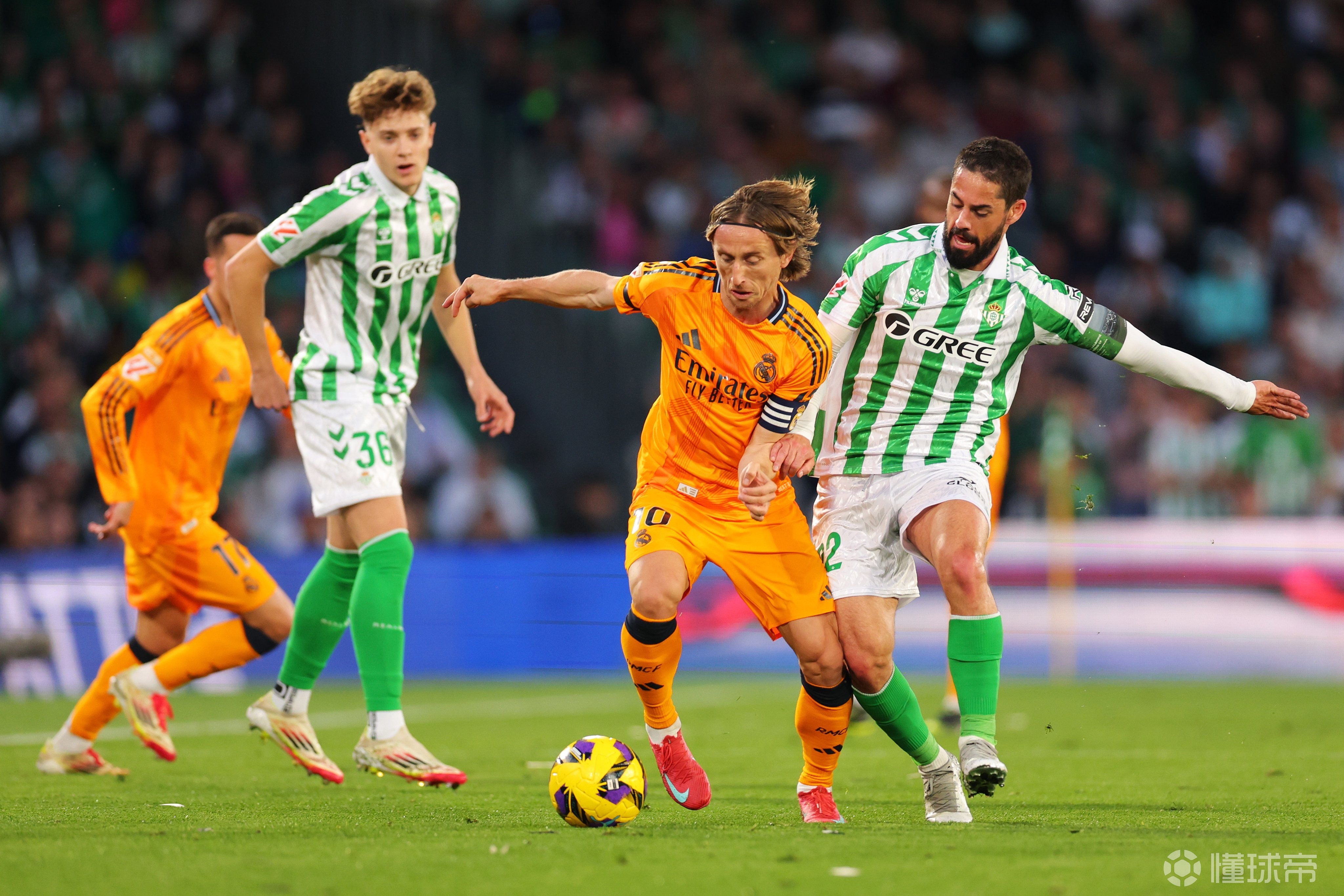 贝蒂斯球员被罚下场，影响球队比赛节奏