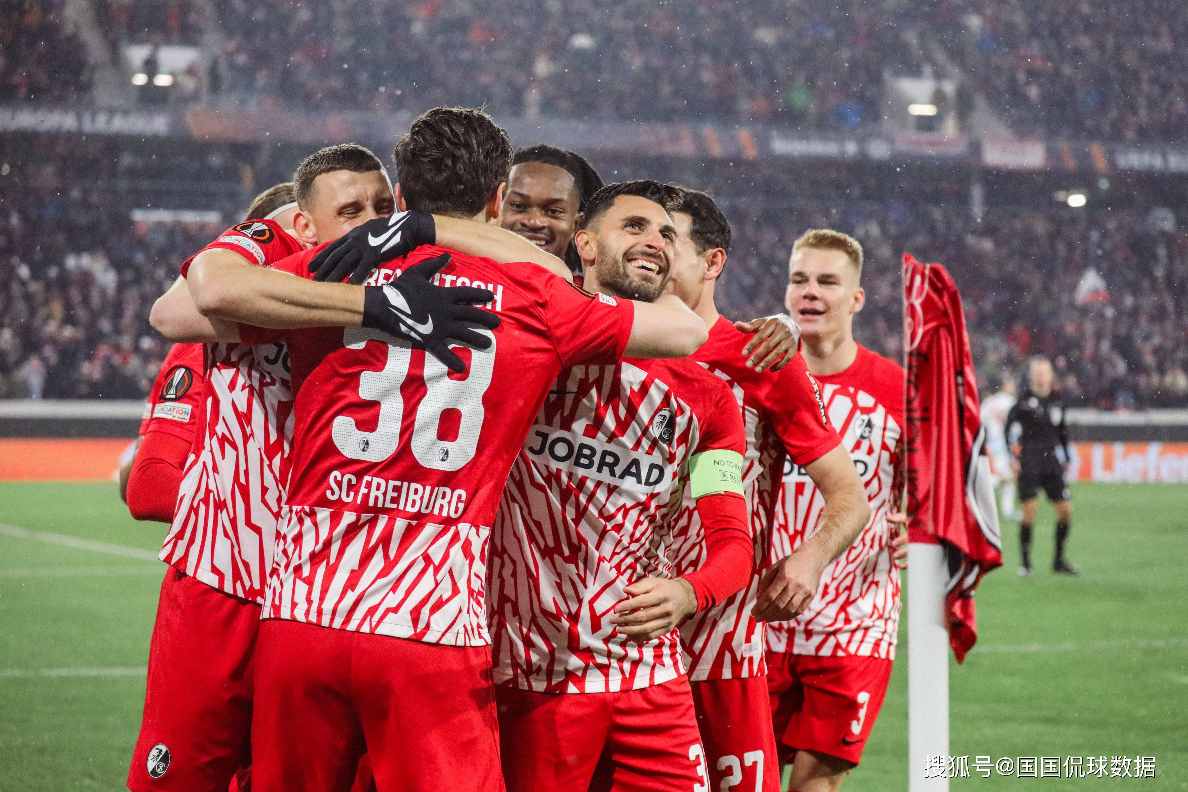 关于弗赖堡客场逆转成功，积分榜逼近前列的信息