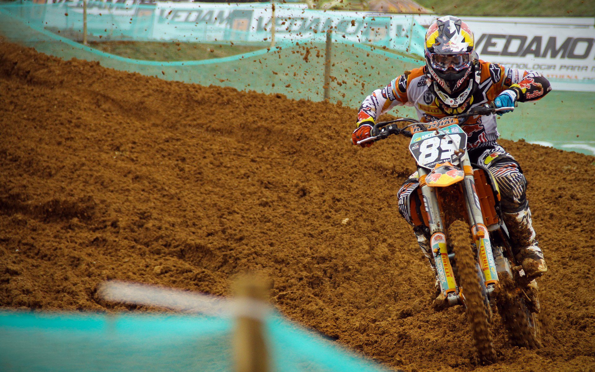 切特之夜,F1街道赛的节奏大师