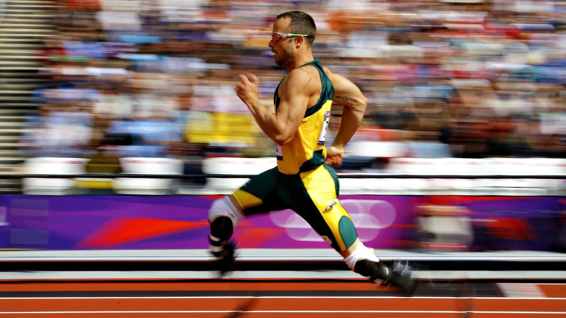 赛道与球场的双重奏,F1新赛季揭幕战与尼克斯狂胜快船的交汇