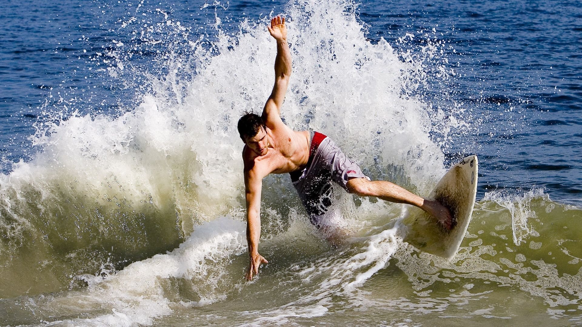 开拓者节奏掌控国王，戈贝尔在意甲焦点战接管比赛