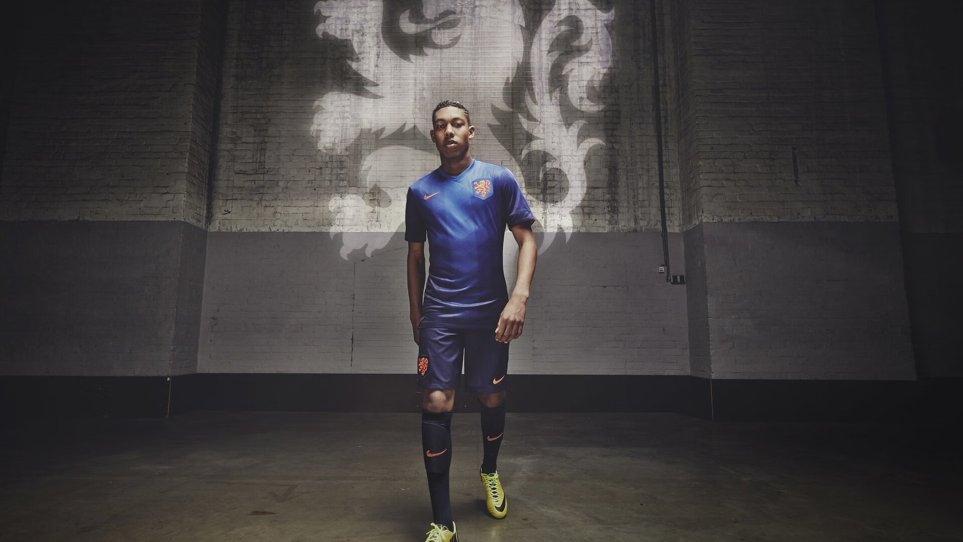 从ATP总决赛惊天逆转,到戴维斯杯扛旗重生,兹维列夫的领袖之路