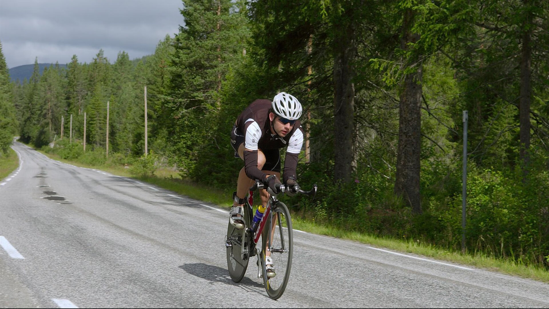 铁血意志的胜利，蒂亚戈扛起全队，德国战车逆境翻盘摩洛哥
